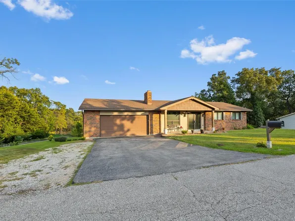 11 Windswept Dr, Arnold, MO 63010