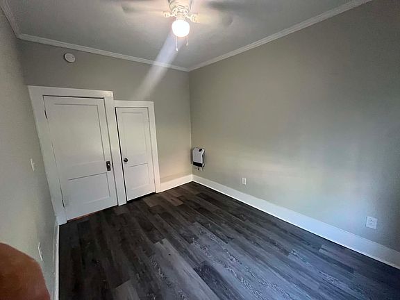 4th image of 1607 Avenue I