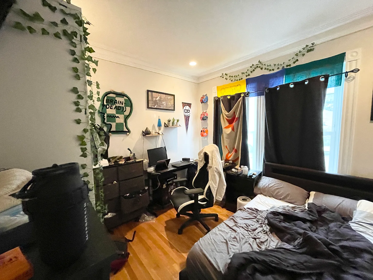 5 bed, 1500 sqft, $8,750 — Photo 2