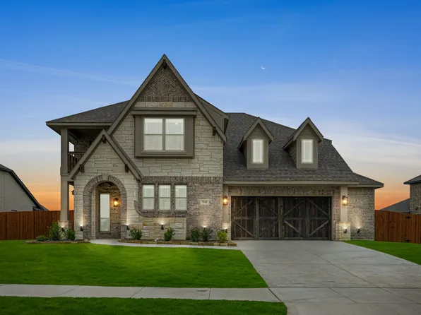 541 Holiday Ave, Waxahachie, TX 75165