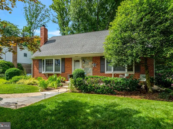 8602 Clydesdale Rd, Springfield, VA 22151