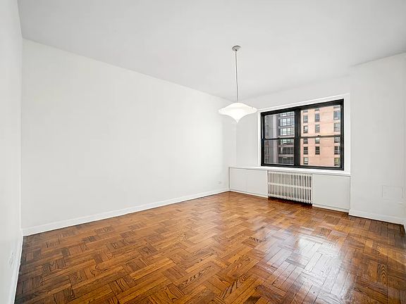 5th image of 50 Sutton Pl S APT 21C
