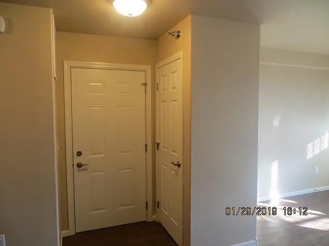 Building Photo - 521 Neel St #104