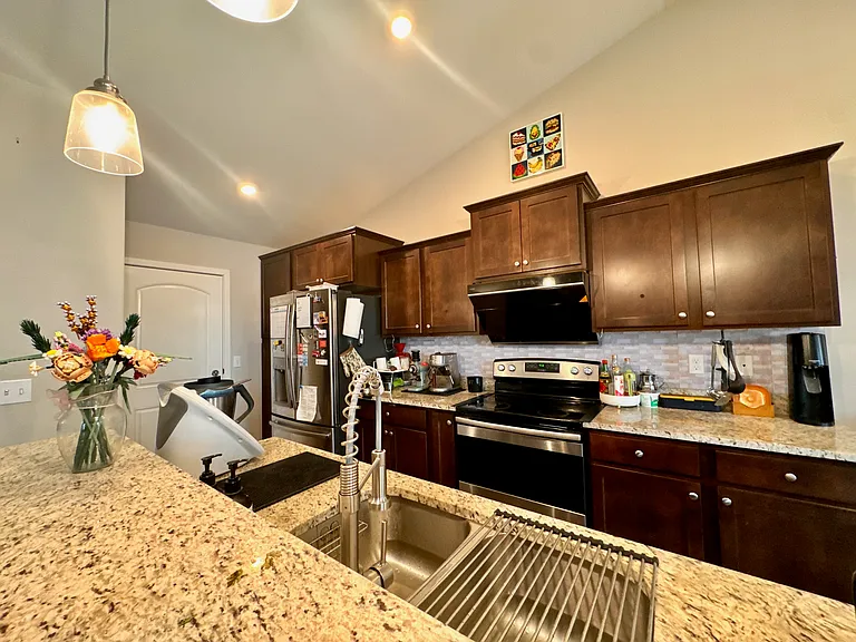 2202 Shady Grove Rd SW — Photo 13