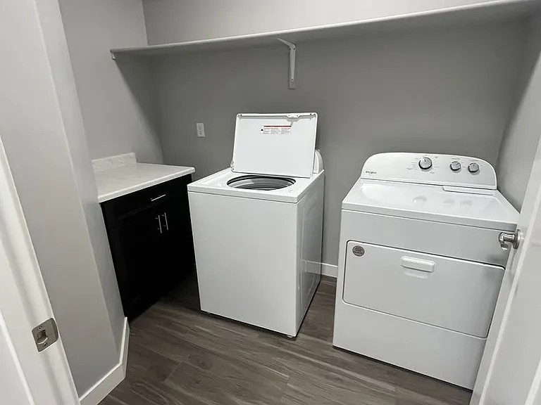 2454 Window Rock Ln — Photo 4