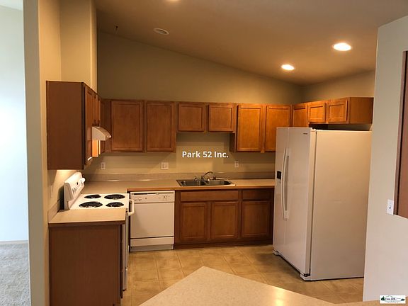 2nd image of 15504 87th Ave E