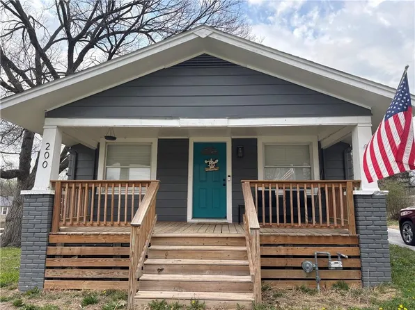 200 E Whittier St, Claycomo, MO 64119