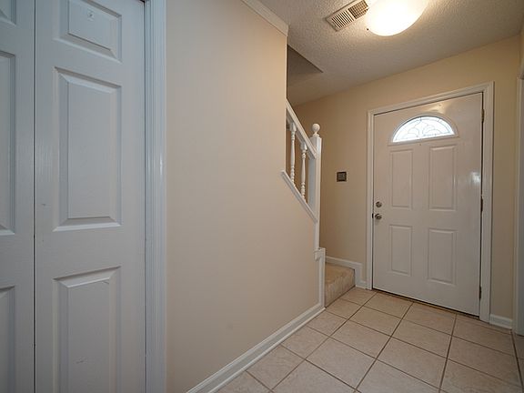 3rd image of 652 Coventry Township Ln