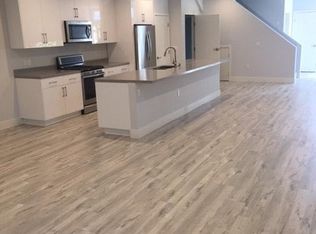 14033 Riverside Dr #4, Sherman Oaks, CA 91423