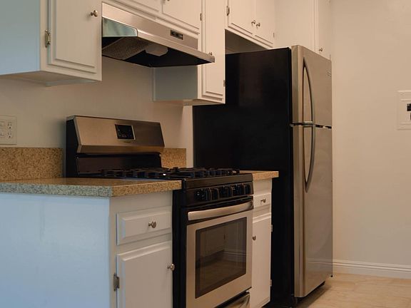 4th image of 3444 Keystone Ave #6