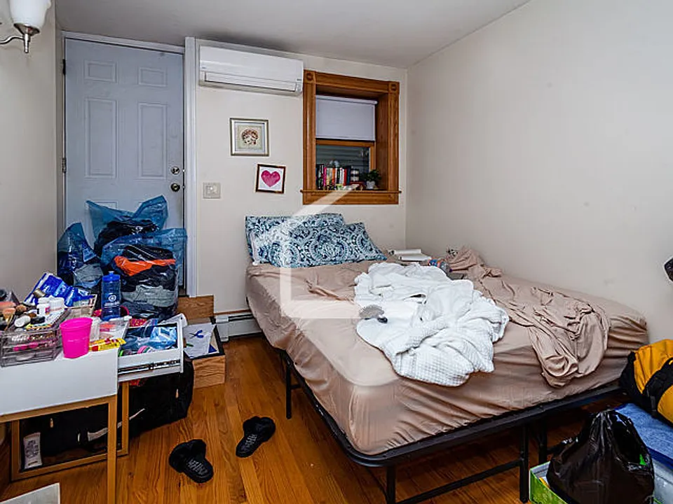 44 Garden St #4