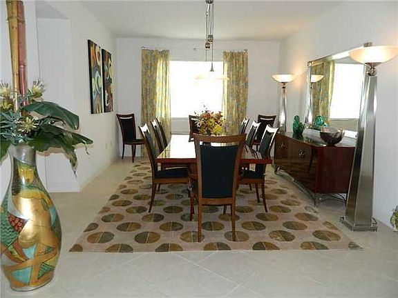 3rd image of 1170 SE CHAPMAN Way #107