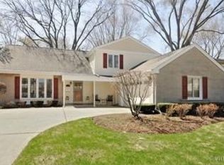 1111 E Campbell St, Arlington Heights, IL 60004