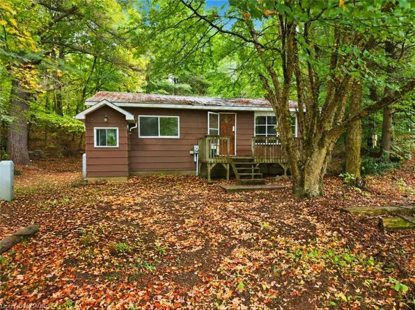 115 Broadbent Rd, McKellar, ON P2A 0B5