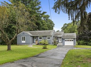 21 Charles St, Medway, MA 02053