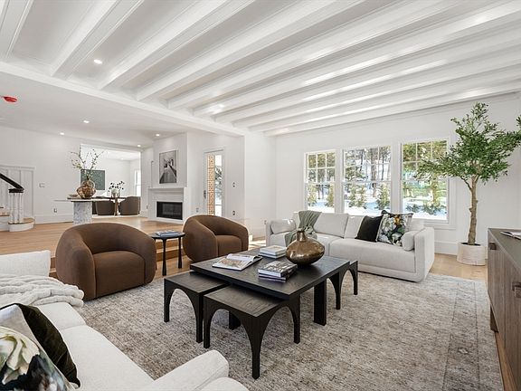 5th image of 2 Effie Pl