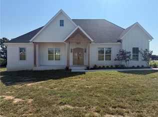 5020 Logan Dr, Bentonville, AR 72713