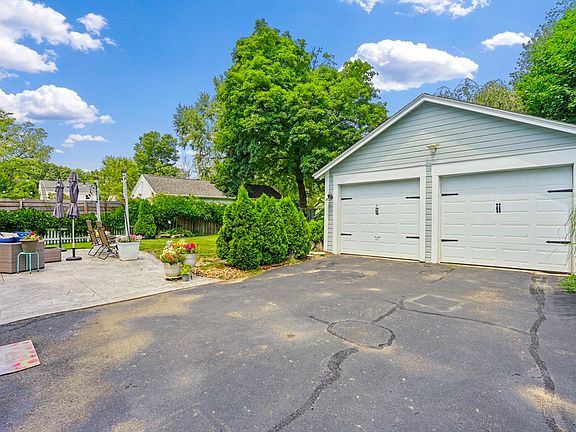 4th image of 174 Hopkins Pl