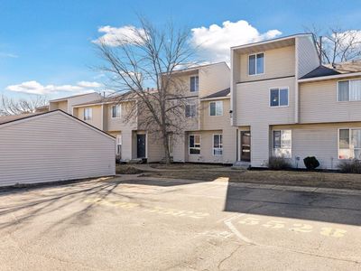 5536 Brookdale Dr N, Brooklyn Park, MN, 55443