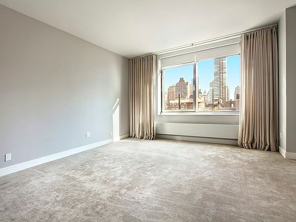 5th image of 120 W 72nd St APT 11A