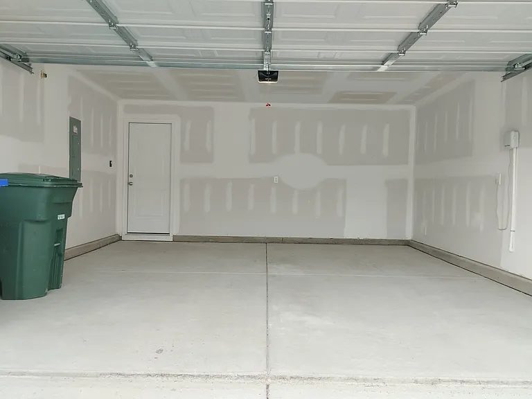 1041 Crescent Corner Dr — Photo 15