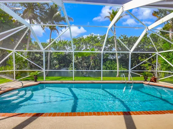 10138 Harbourtown Court, Boca Raton, FL 33498