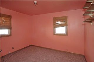 5th image of 503 Iroquois Ave