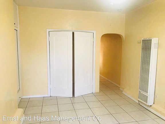 3rd image of 229 W 20th St #4475273