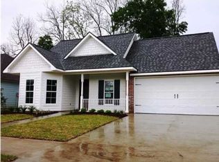 214 Oak Path Dr, Carencro, LA 70520