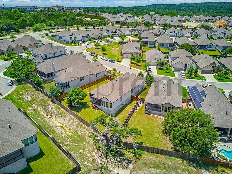 28414 Shailene Dr — Photo 40
