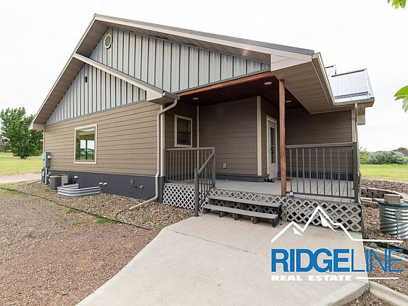 2nd image of 21 Sandstone Ln #1