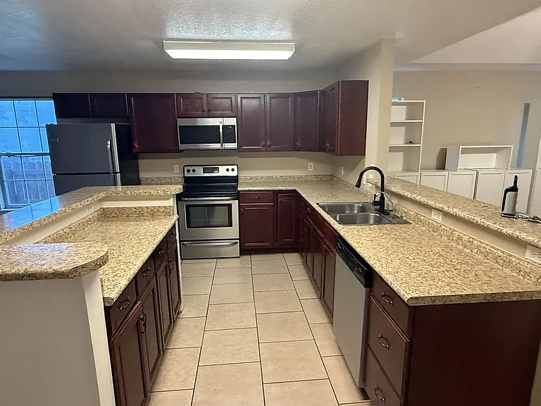 364 Carmen Rocio Way — Photo 10