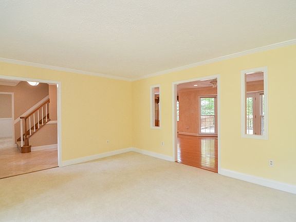 5th image of 4703 Greenfield Pl