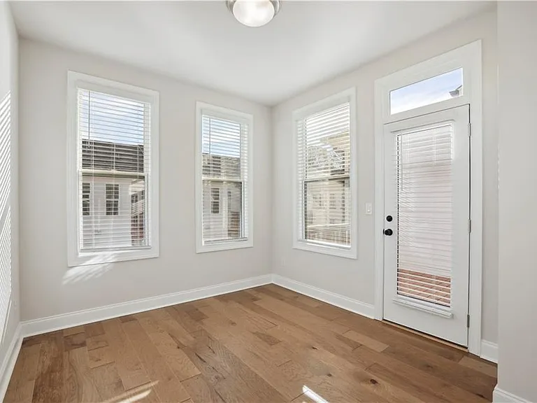410 Townly Ct — Photo 22