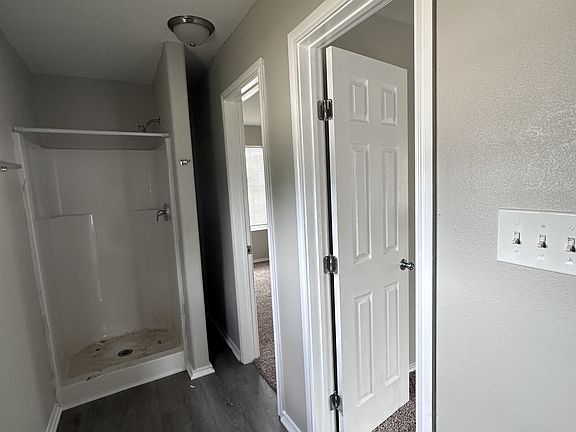 5th image of 1603 Caldwell St #11