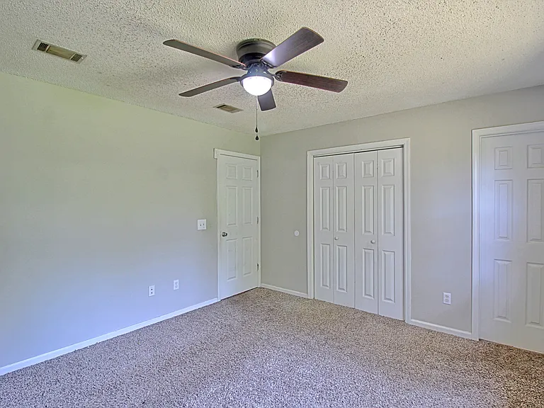 218 Sheila Dr — Photo 13