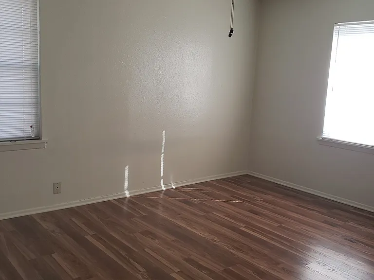 1439 S Rusk St — Photo 20