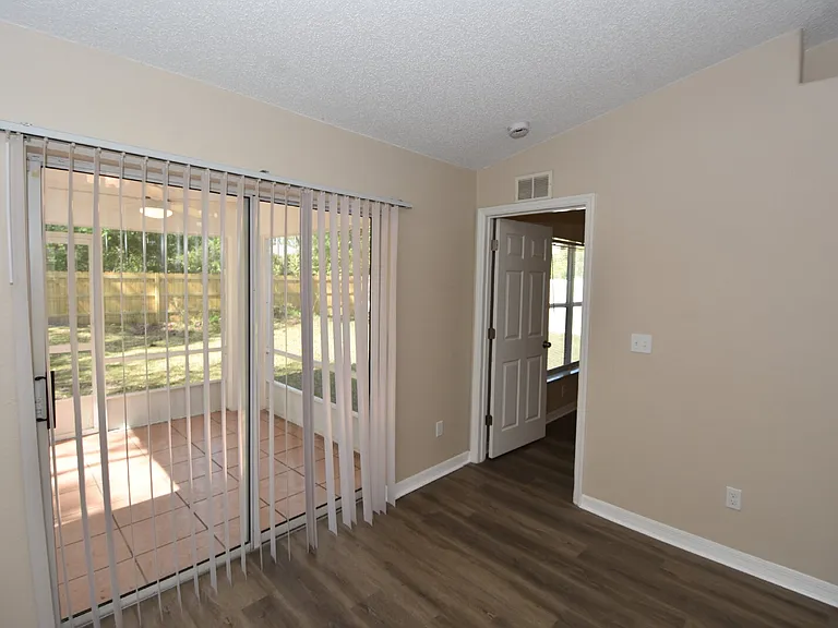 6 Seckel Ct — Photo 25