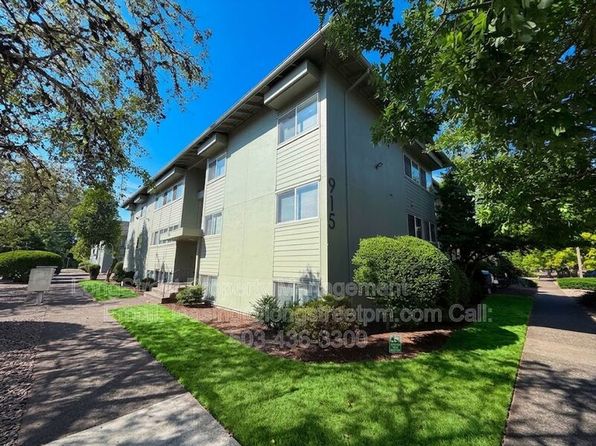 915 SW Adams Ave APT 11