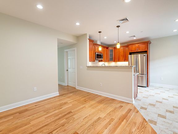 4th image of 277 Lanza Ave APT 1