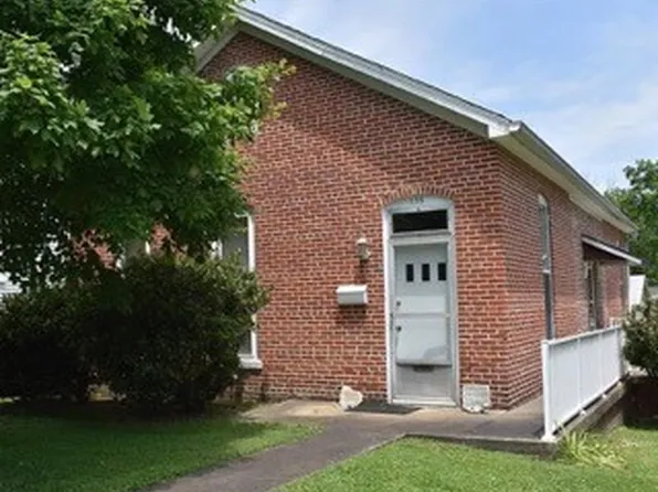 735 Center St, Henderson, KY 42420