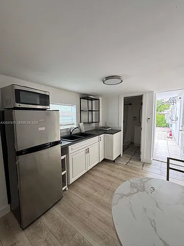17301 NE 19th Ave #3 Photo 1