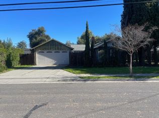 1420 Burrows Rd, Campbell, CA 95008