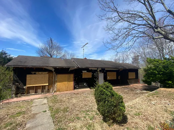 3320 Barus St, Valdese, NC 28690