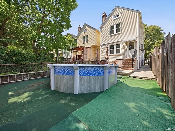 3rd image of 10244 85th Avenue
