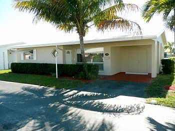 1st image of 2442 Carlyle Ln