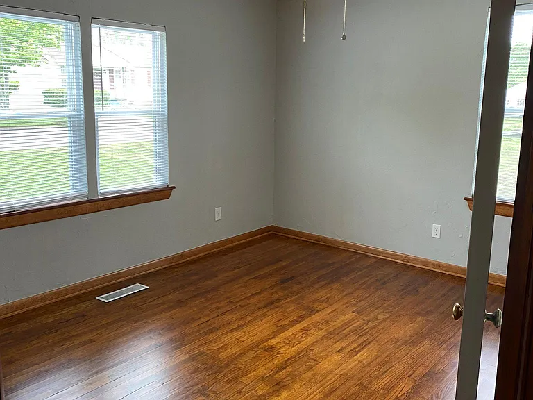 1229 Sherry Ln — Photo 7