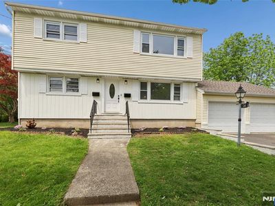 14 John St, Clifton, NJ, 07013
