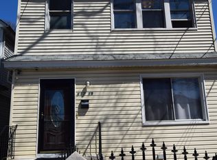 11719 134th St, South Ozone Park, NY 11420