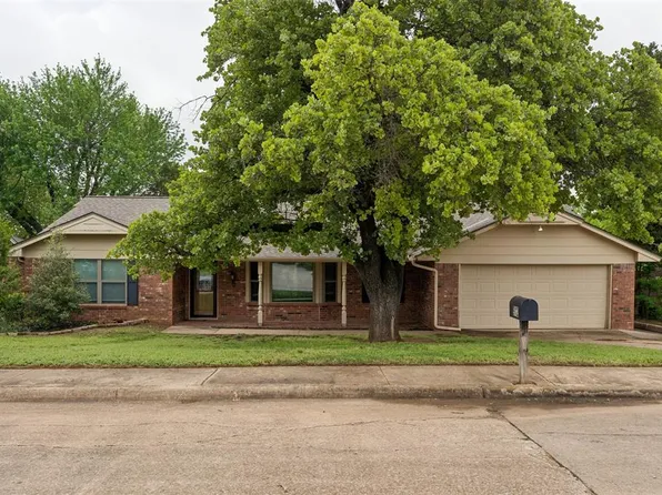 912 E 10th St, Edmond, OK 73034